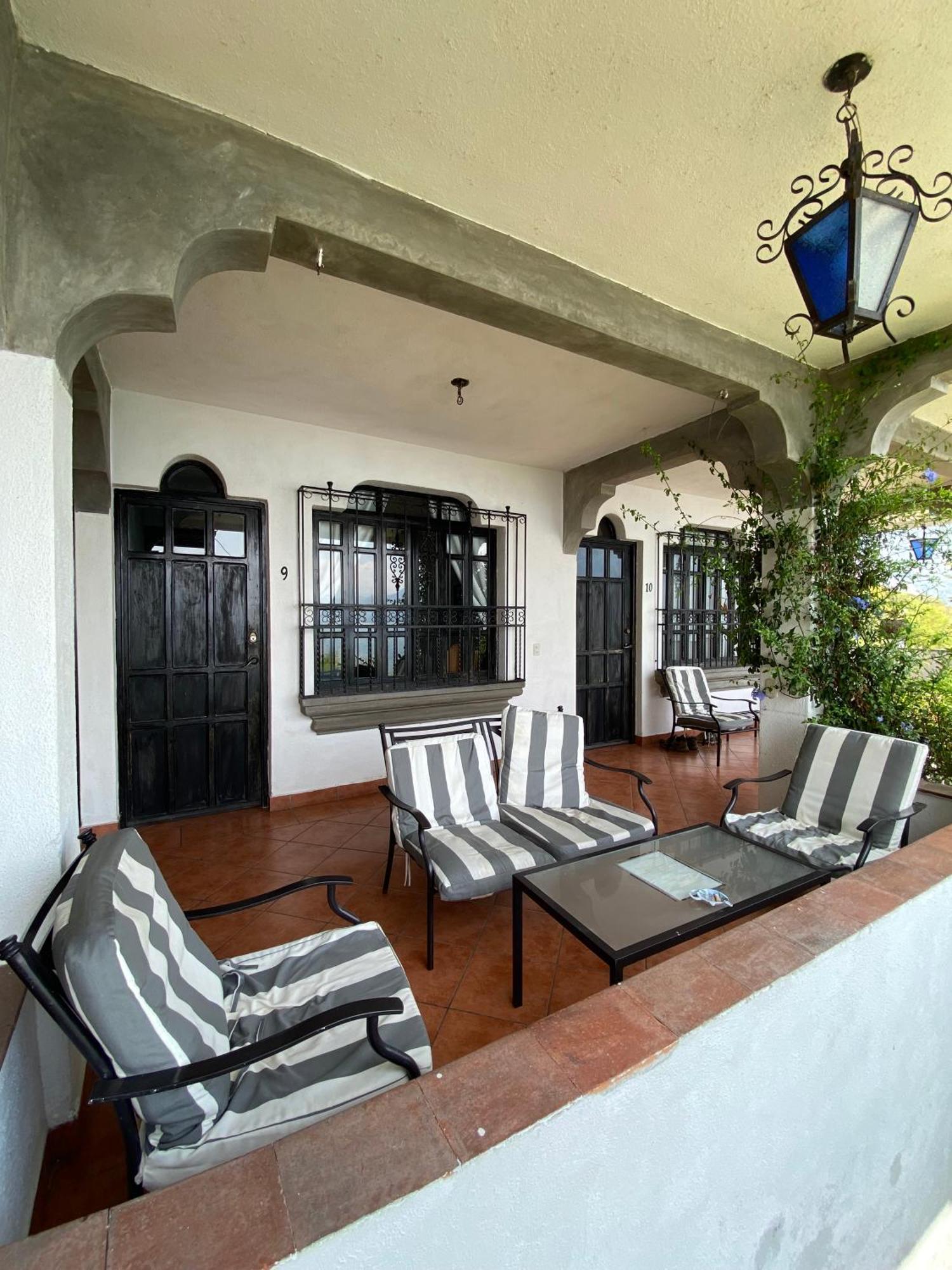 Mikaso Hotel San Pedro La Laguna Esterno foto
